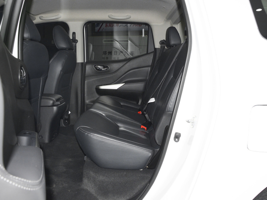 ডাবল রো 5 সিটার 4 ডোর SUV পিকআপ ট্রাক 6MT 4WD 231HP পেট্রল ইঞ্জিন